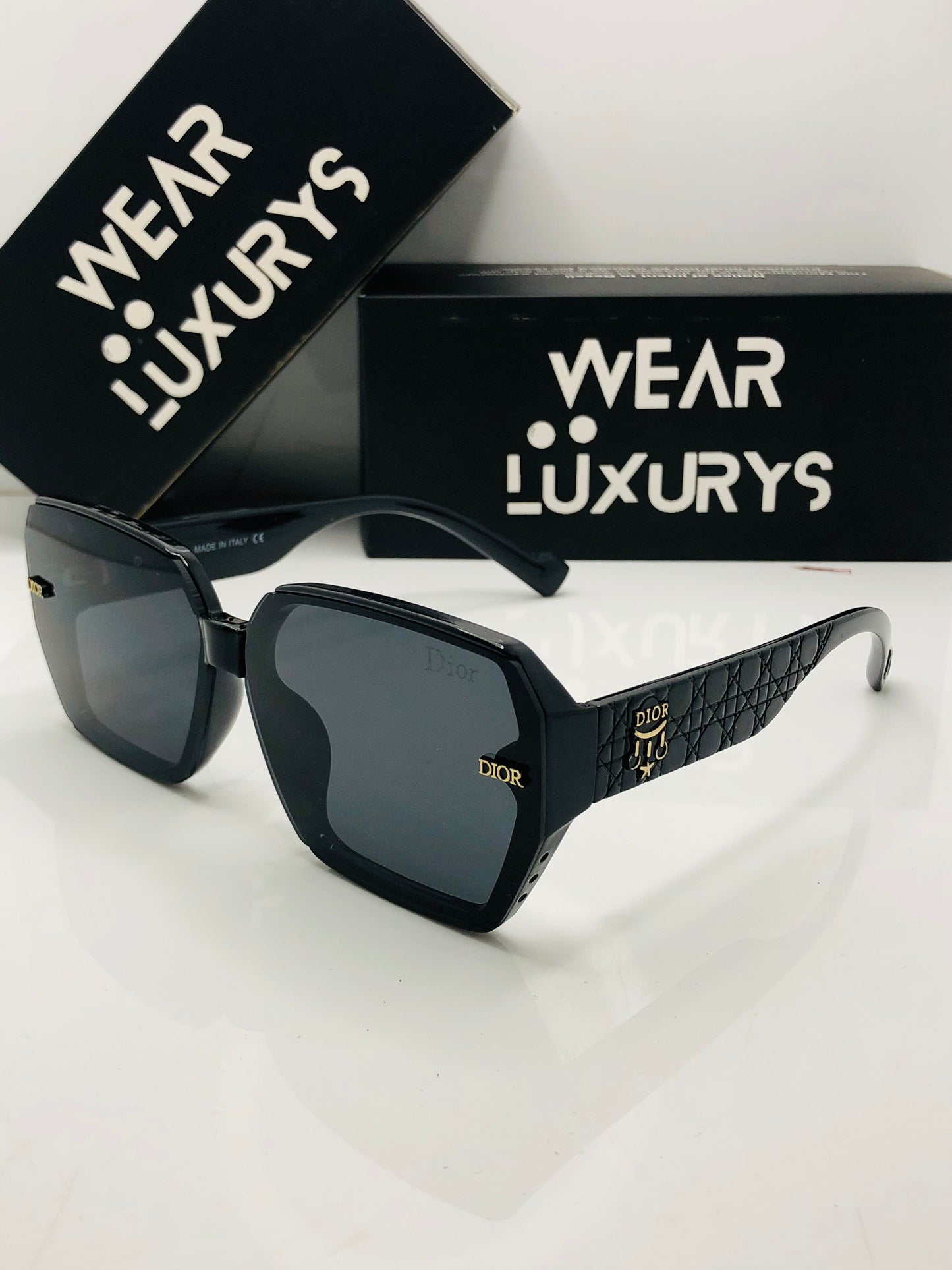 Christian Dior Ladies Sunglasses 9009 | Wearluxurys