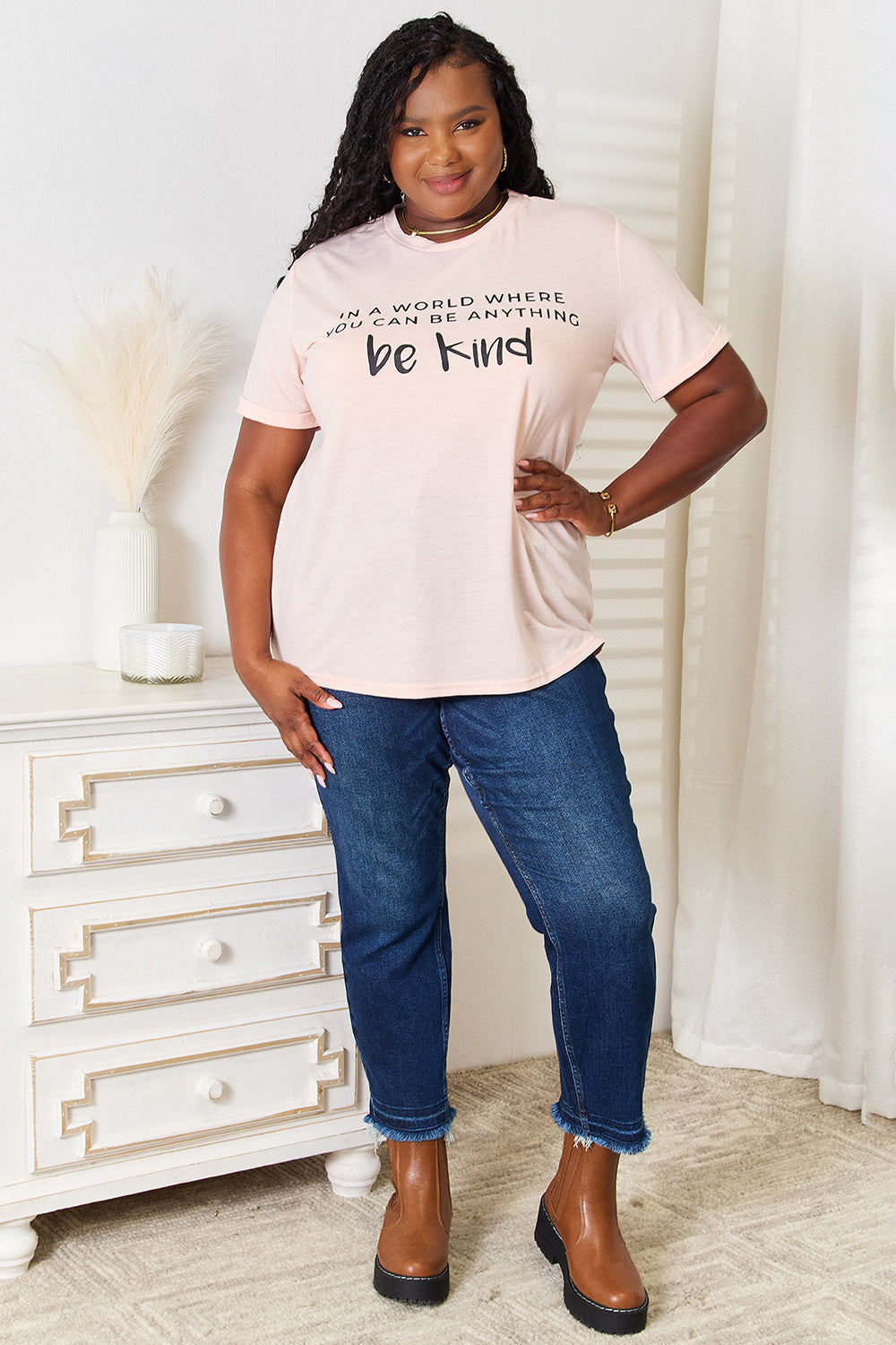 Blush pink graphic slogan T-shirt with “be kind” print, crew neck, short sleeves