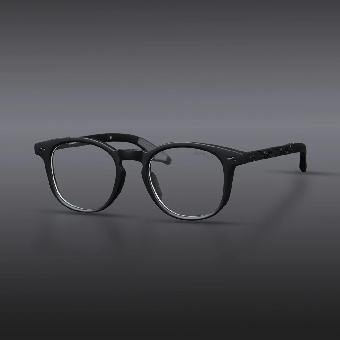 Oversized, Shield, and Cat-Eye: What’s Hot in Eyeglass Fashion This Year