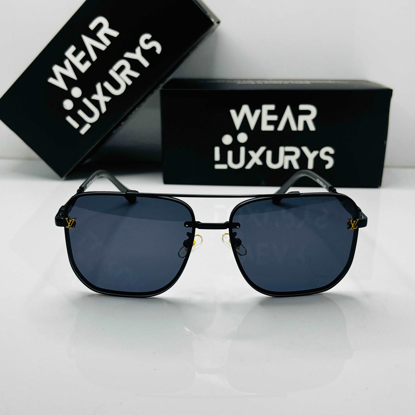 Louis vuitton Hinge Sunglasses | Wearluxurys