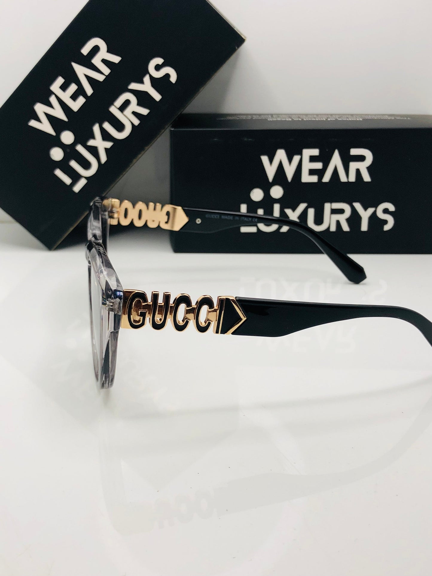 Gucci Pearl Bloom Sunglasses | Wearluxurys - Wearluxurys