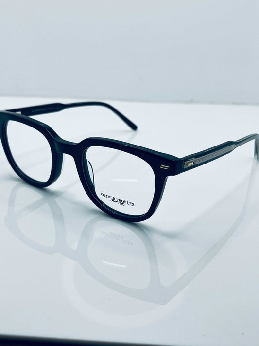 "Oliver Peoples High Quality Eyeglasses – Superior Craftsmanship and Timeless Elegance"