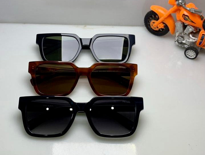 Prada Blinker Sunglasses!
