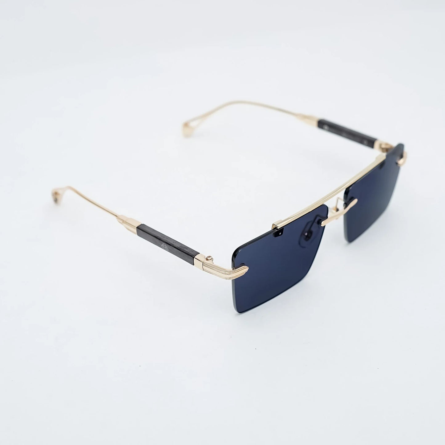 Wearluxurys eyewear product image
