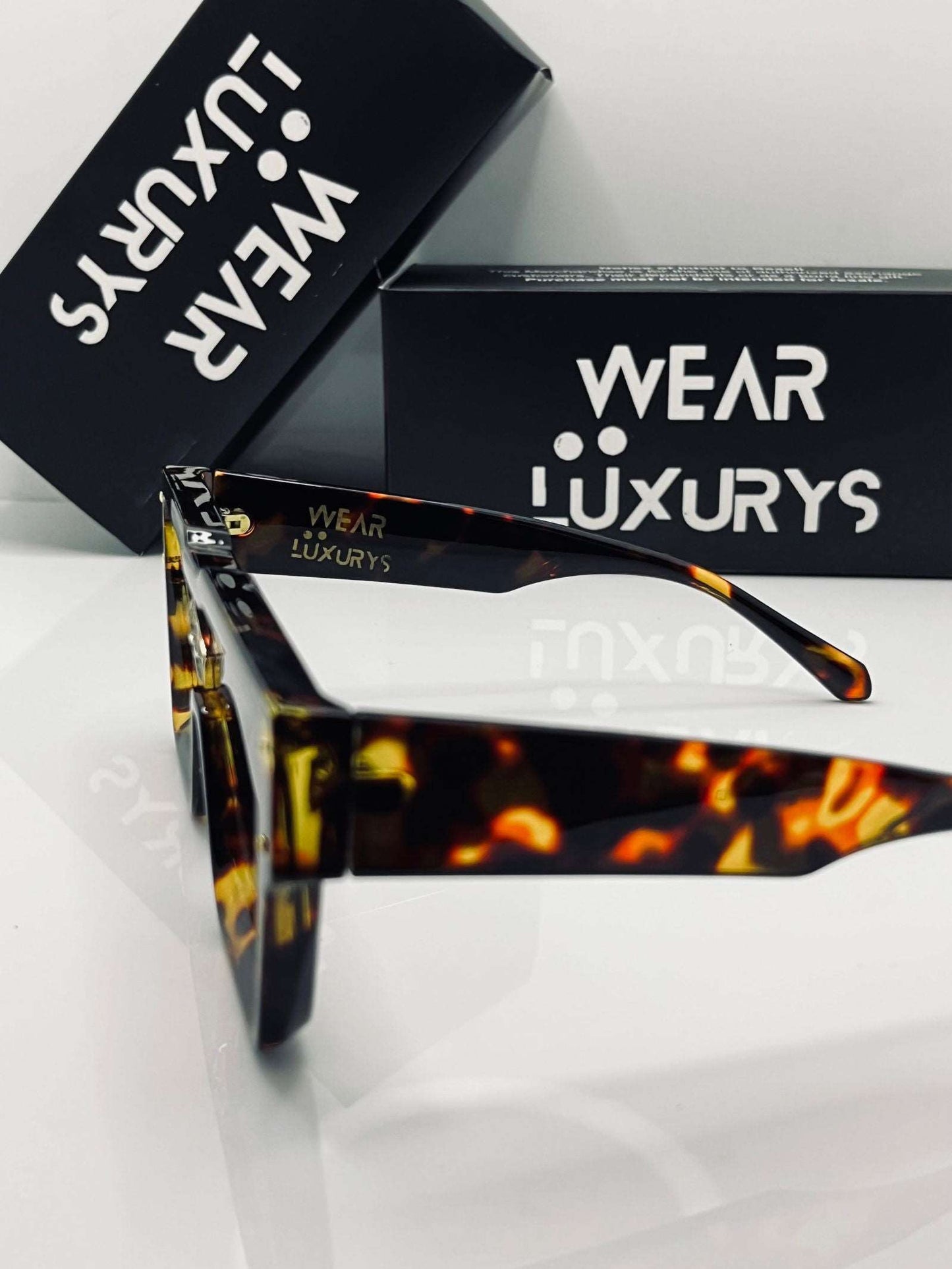 Cyclone Sunglass - Wearluxurys WEARLUXURYS