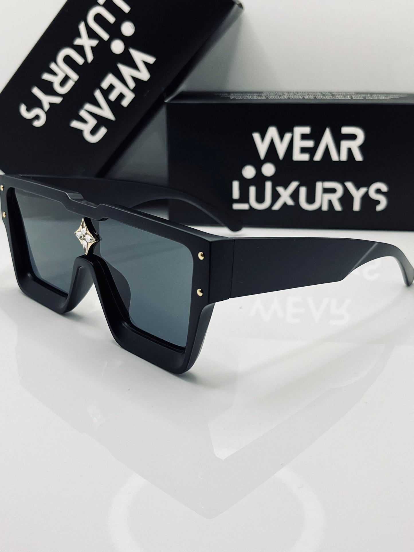 Cyclone Sunglasses ( Black) - Wearluxurys