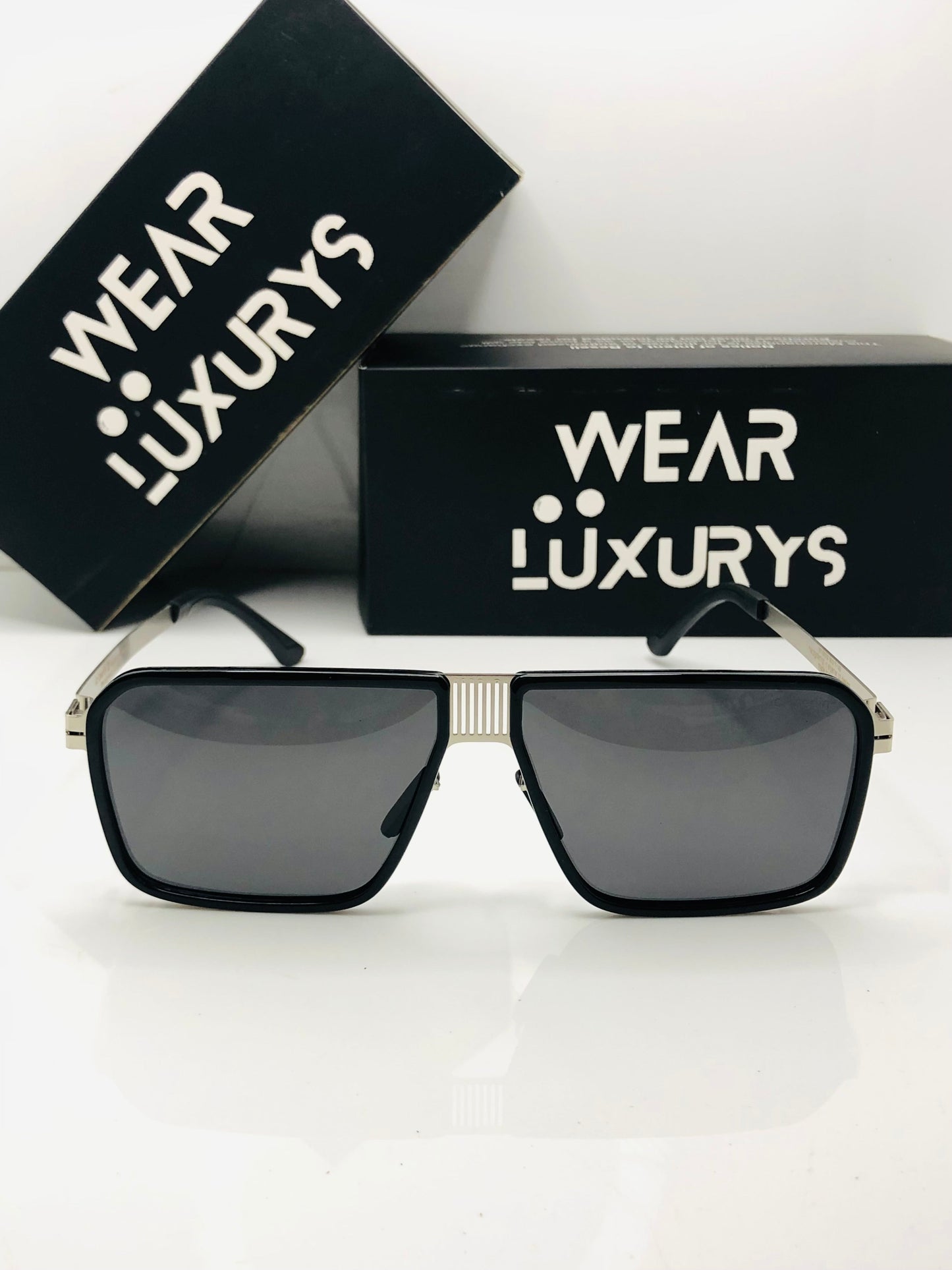 Berlin Gaze Almunium Sunglasses - Light Weight - Wearluxurys