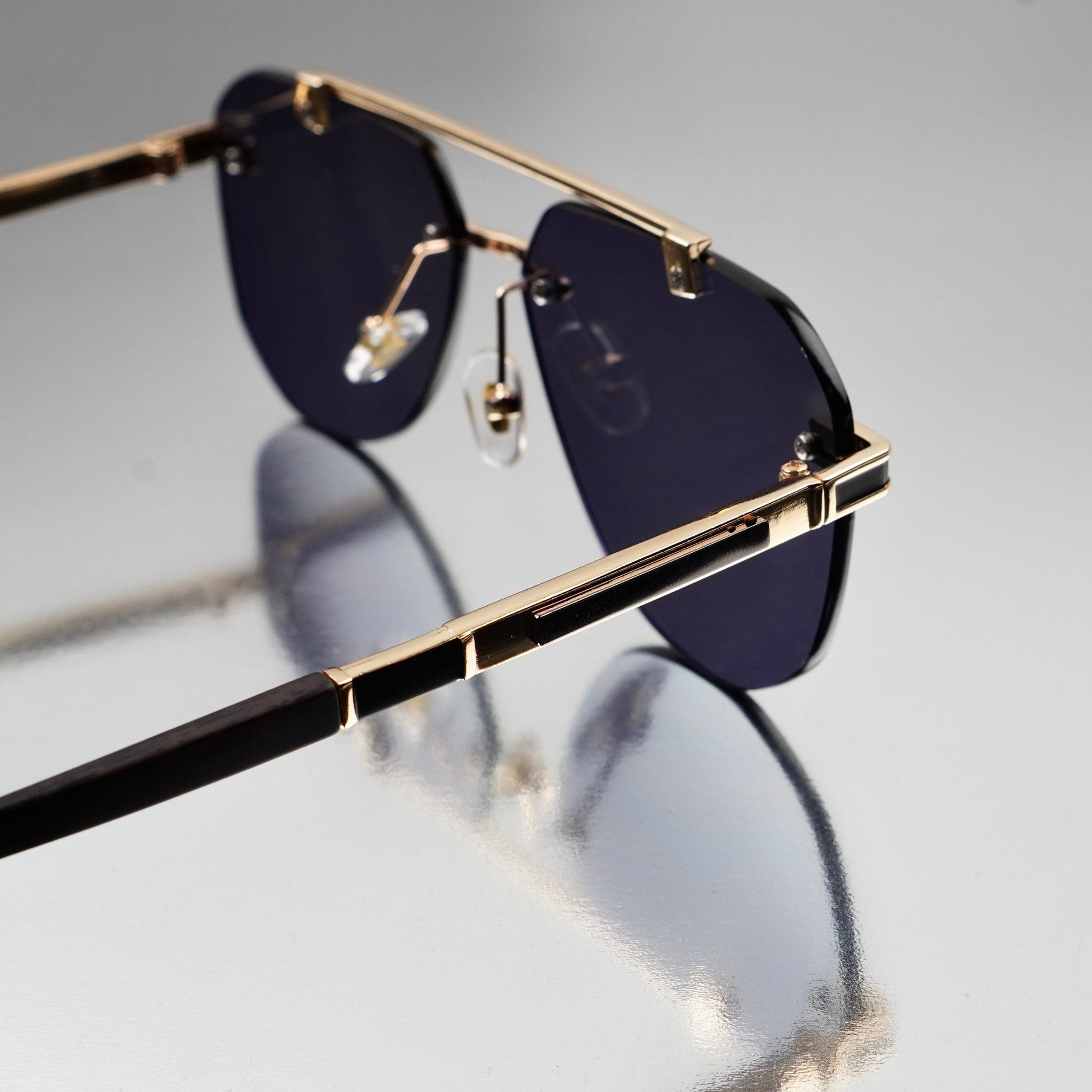 Wearluxurys Aura Rimless Sunglasses - Wearluxurys