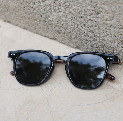 Tom Sunglasses - WEARLUXURYS