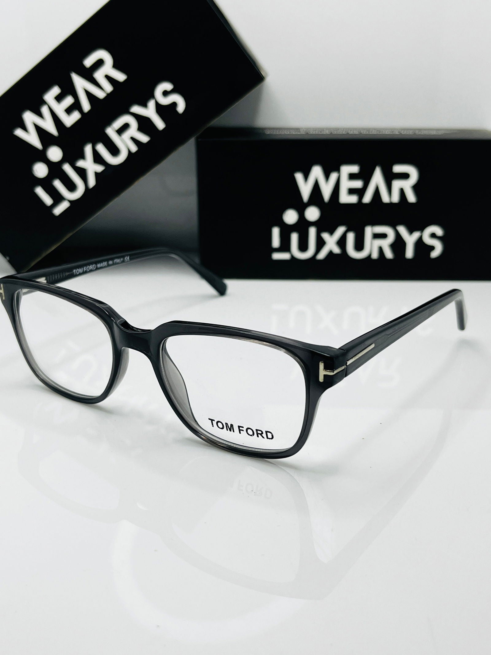 Tomford Classy Eyeglasses | Wearluxurys - Wearluxurys