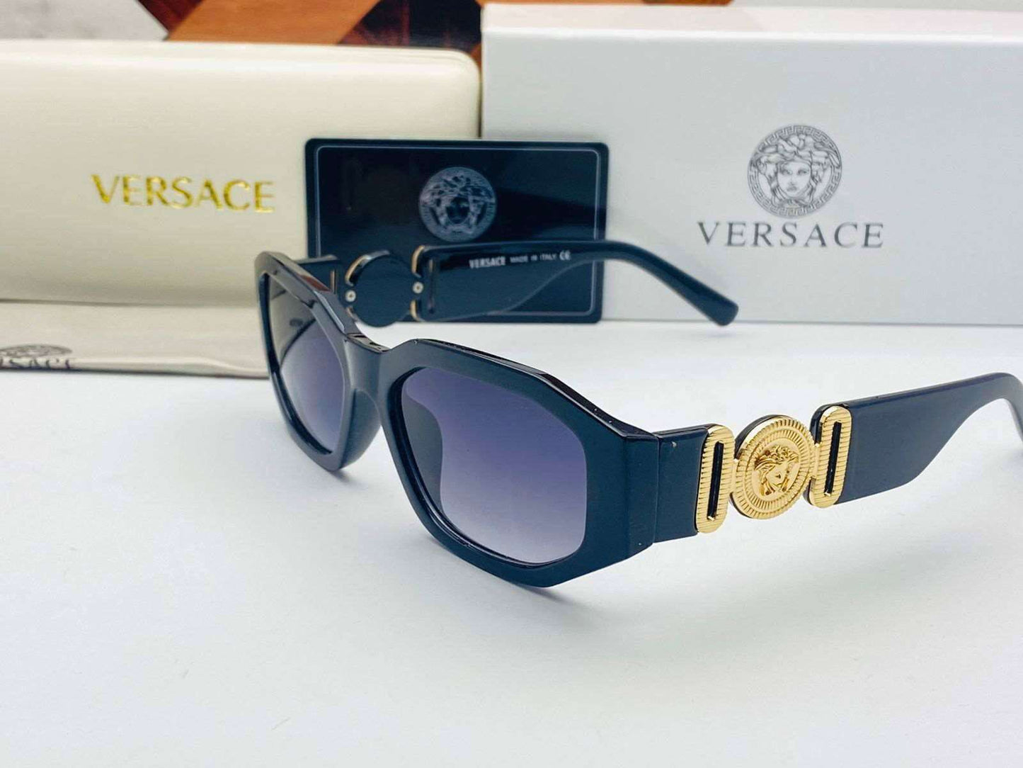 Versace fashionholic Sunglasses! - Wearluxurys