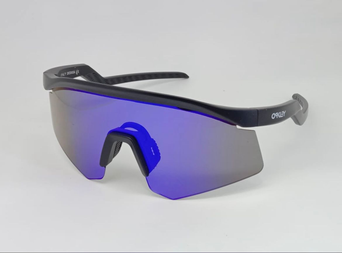 OAKLEY SPORTS SUNGLASSES | WEARLUXURYS