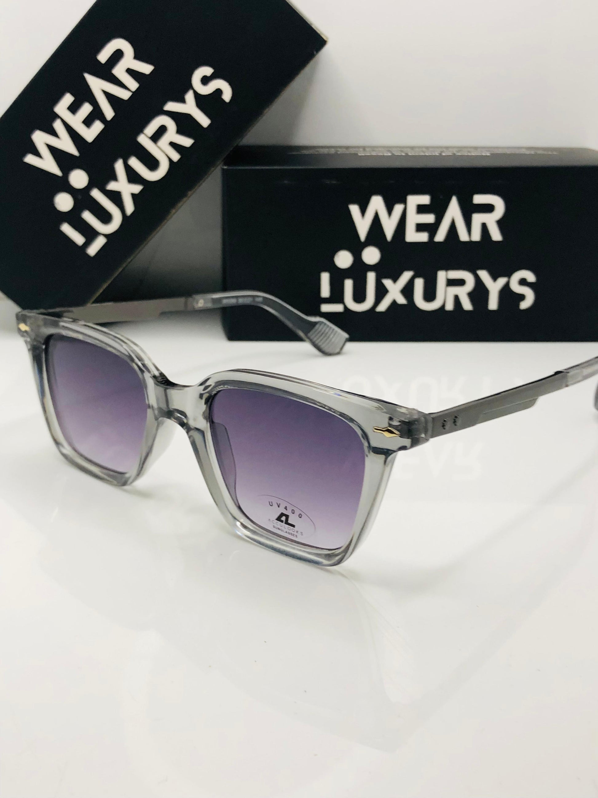 Wearluxurys Palm Royale Shades - Wearluxurys