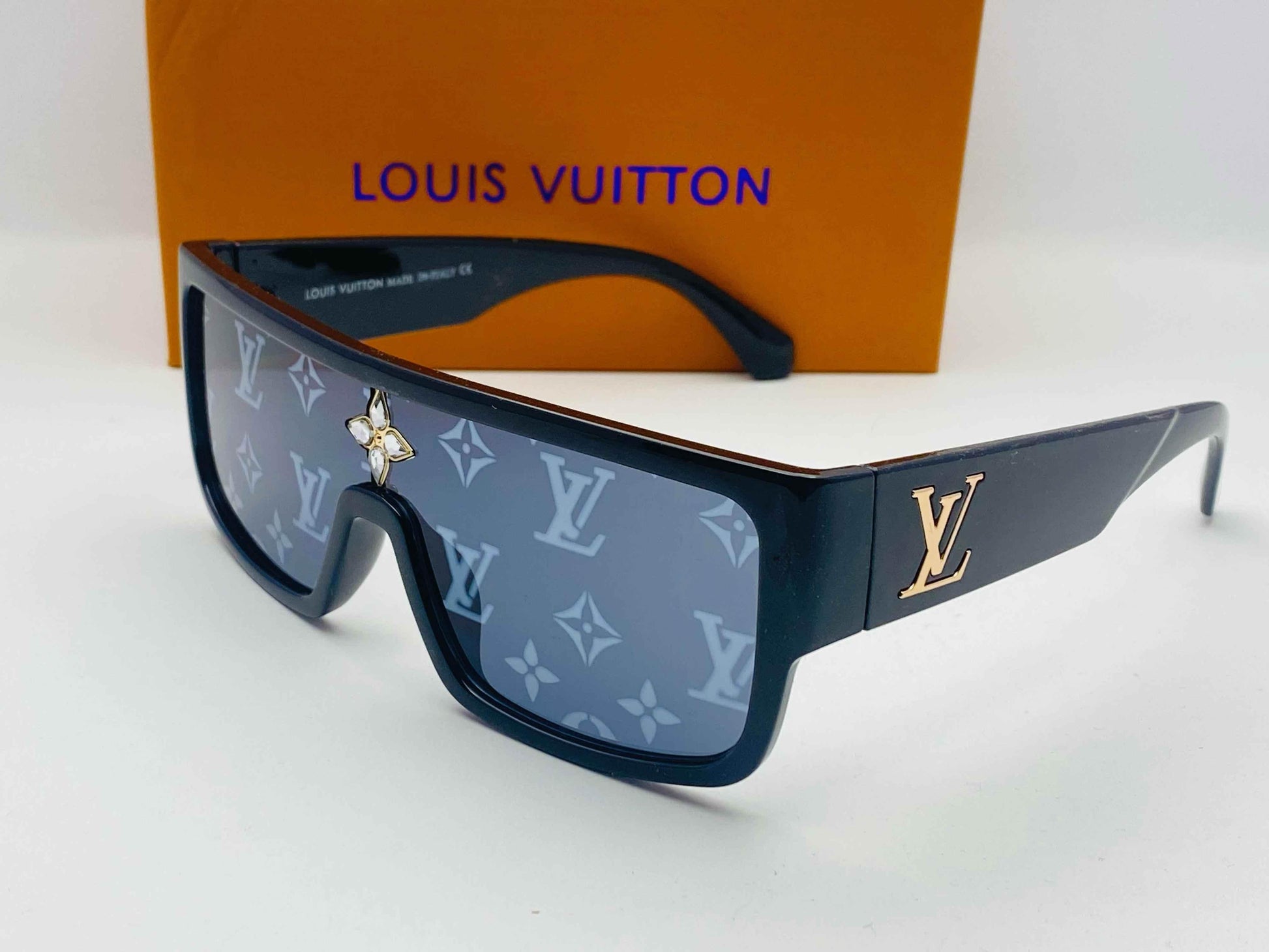 Louis Vuitton one Peice Sunglasses | Wearluxurys - Wearluxurys